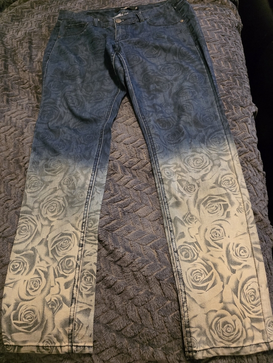 Denim - Women’s Blue Ombre Rose-Pattern Jeans